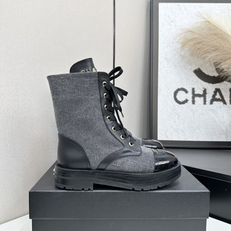 Ch**el boots